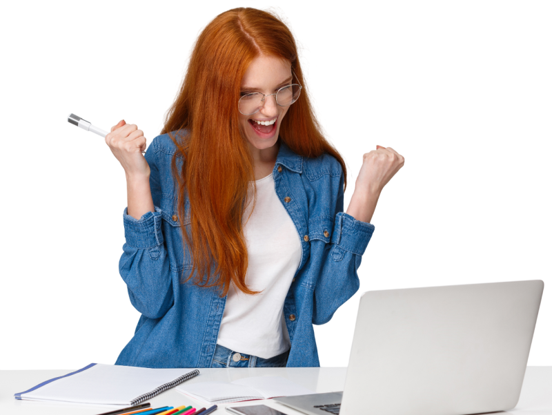 linda-chica-feliz-y-alegre-paso-el-desafio-en-linea-en-el-curso-de-arte-puno-bomba-triunfando-diciendo-si-l-Photoroom